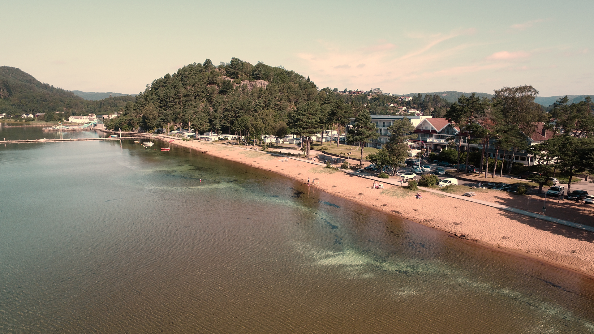 Rosfjord Strandhotell main.jpg